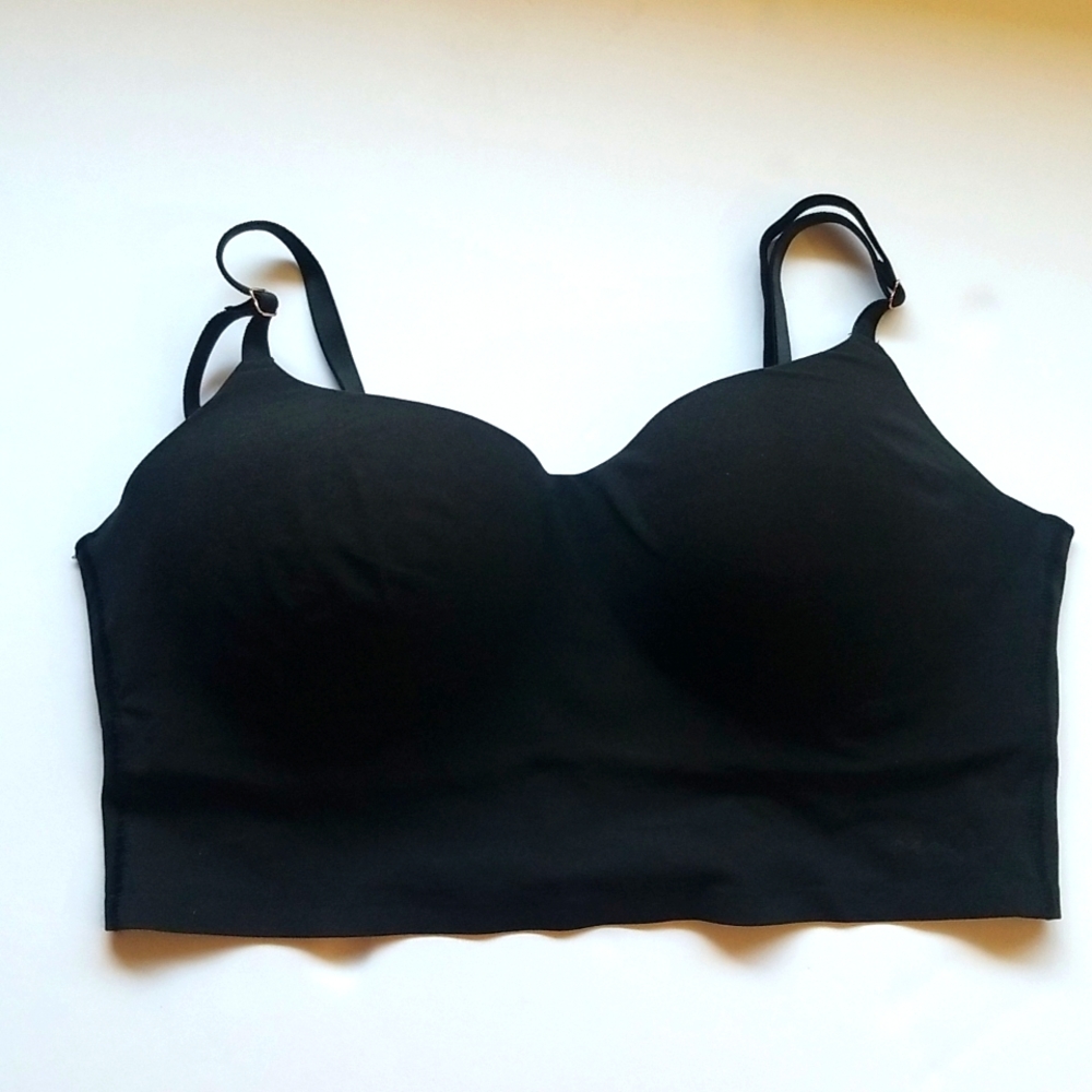 Pink Victoria secret sports top wireless black size medium